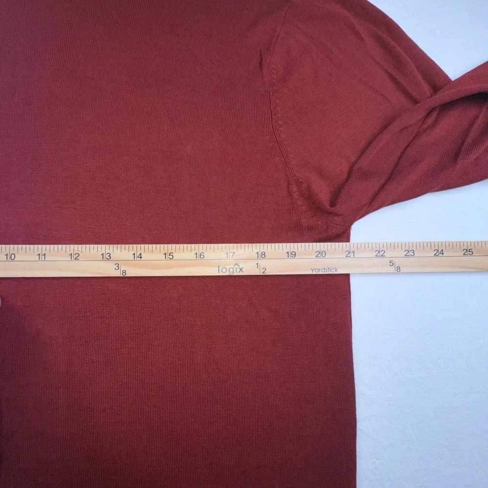 Jos. A. Bank Mock Neck Sweater Mens Medium Burgundy 100% Silk Signature